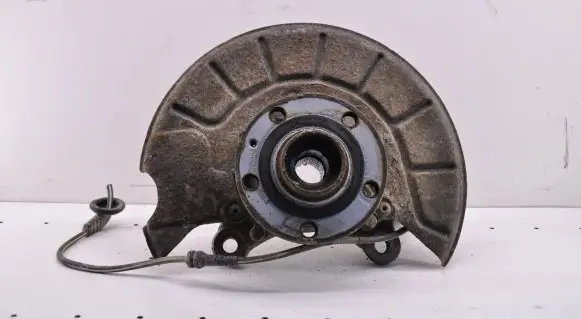 Volkswagen Caddy Front wheel hub