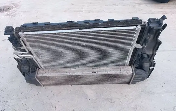 Volvo V60 Radiator set P31293778