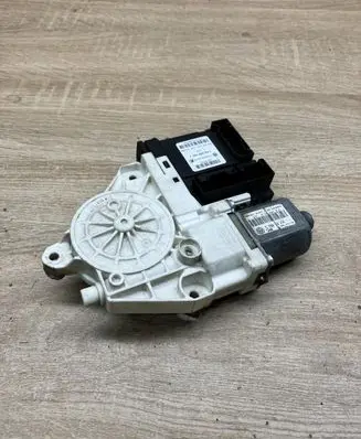 Volkswagen Golf V Front door window regulator motor 1K0959793J RIGHTSIDE