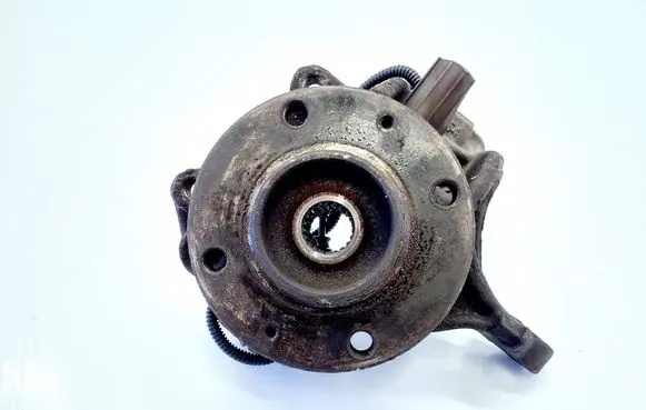 Peugeot 208 Front wheel hub