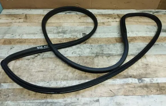 Rubber seal rear door