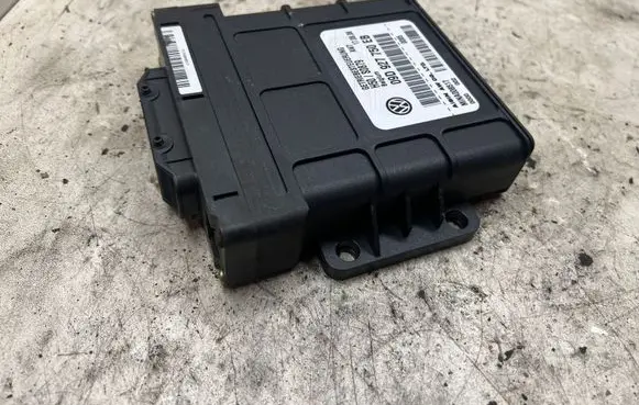 Volkswagen Touareg I Gearbox control unit/module 09D927750EB