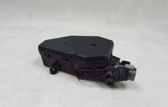 Volvo XC70 Tailgate/trunk/boot lock/catch/latch 01043930320 53978