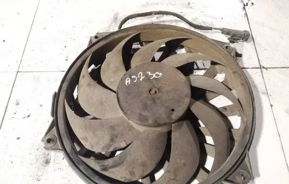 Citroen C8 Radiator cooling fan shroud