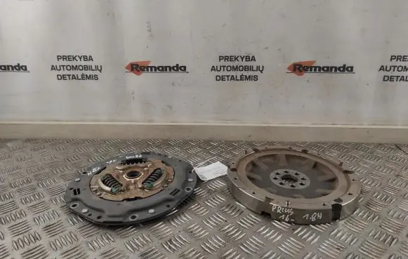Toyota Prius (XW50) Clutch set kit 6A142808