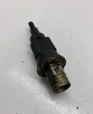 Volkswagen Golf IV Air conditioning (A/C) pressure sensor 1J0959126