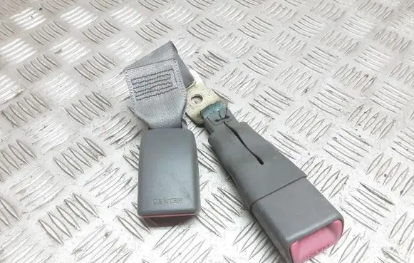 Toyota Prius (XW20) Middle seatbelt buckle (rear) E034601