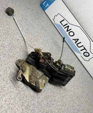 BMW 5 E39 Rear door lock 8166245