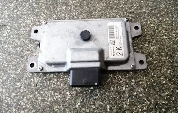 Nissan Juke I F15 Gearbox control unit/module EMU10021N