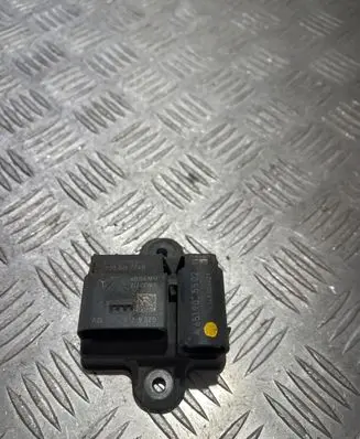Mercedes-Benz C W204 Glow plug pre-heat relay A6519005502