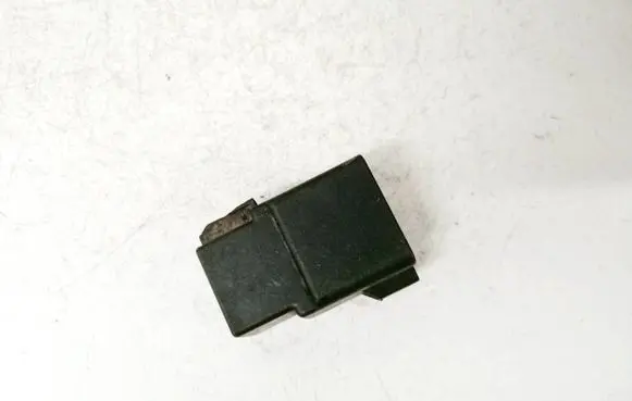 Glow plug pre-heat relay