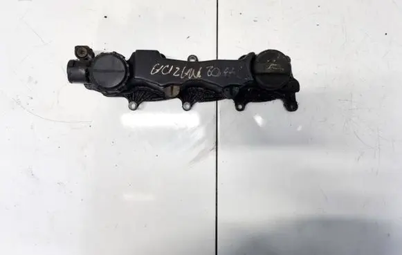 Mazda 3 I Rocker cam cover 9651815680