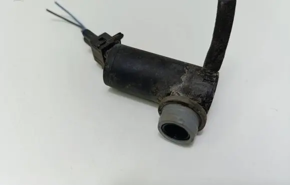 Saab 9-3 Ver2 Windscreen/windshield washer pump 21516