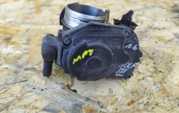 Volkswagen Golf III Throttle valve