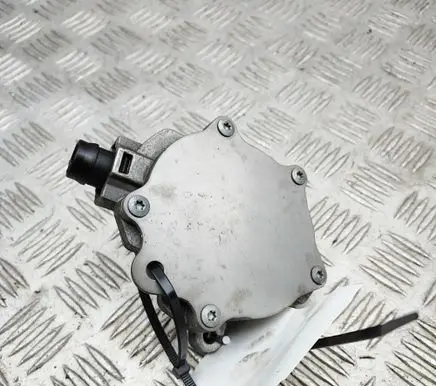 Ford Focus Vacuum pump BB5E2A451BD