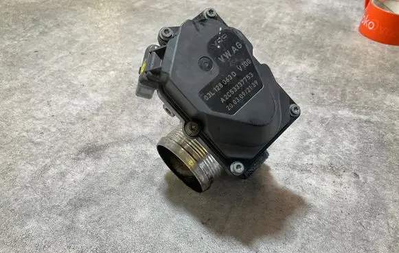 Audi Q5 SQ5 Throttle valve 03L128063D A2C53337753 2003092139