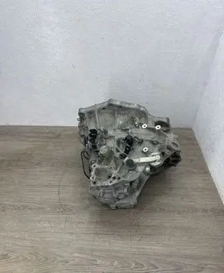 Toyota Yaris Manual 6 speed gearbox 303000D210