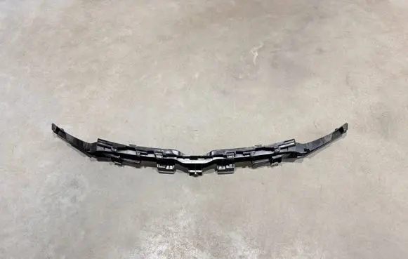 Audi E-tron GT Front bumper mounting bracket 4J3807233