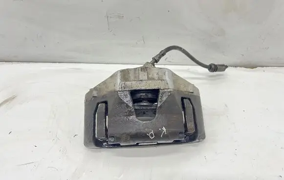Volvo V40 Front brake caliper