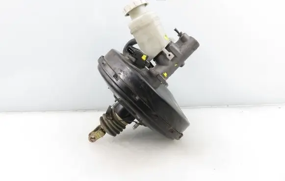 Mitsubishi Pajero Pinin Brake booster MR510503 0204021833