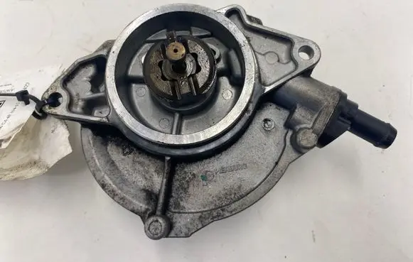 Audi A6 S6 C6 4F Vacuum pump 057145100AE