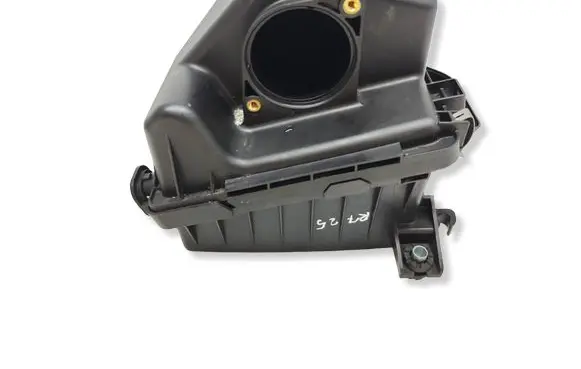 Suzuki Vitara (LY) Air filter box 62MA01
