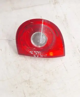 Tailgate rear/tail lights