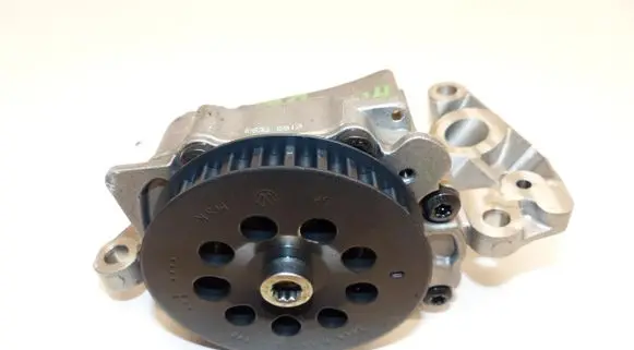Audi A4 S4 B9 8W Oil pump 05L115103D V110