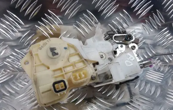 Honda Jazz Front door lock 060217