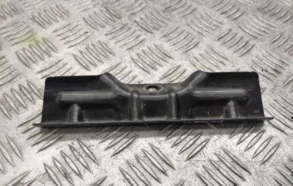 Battery bracket