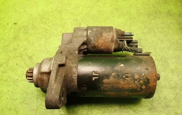 Skoda Fabia Mk2 (5J) Starter motor