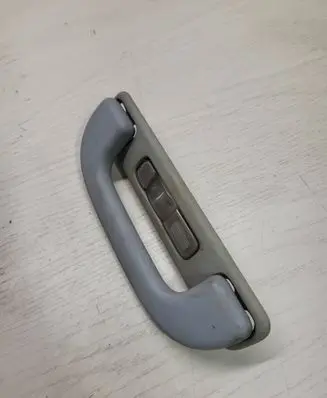 Mercedes-Benz Vito Viano W639 Front interior roof grab handle A6398150136