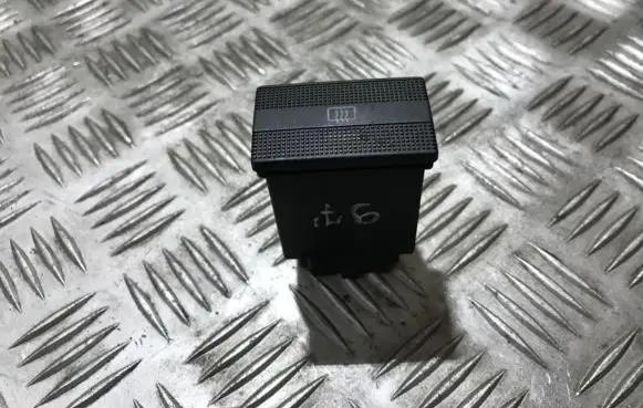 Windscreen/window heater switch