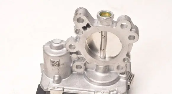 Opel Mokka B Electric throttle body valve 9833200280