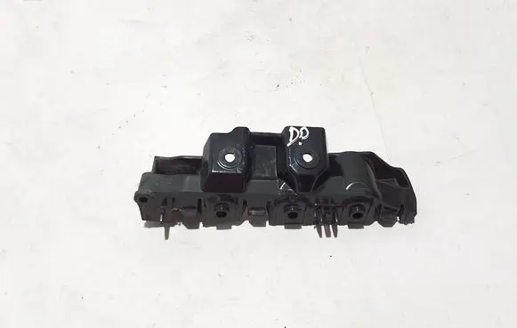 Dacia Sandero III Front bumper mounting bracket 622226235R