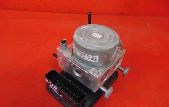 Peugeot 208 ABS Pump 9839933880