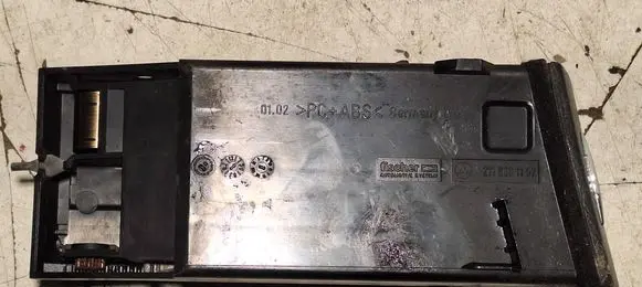 Mercedes-Benz E W211 Glove box 2116801152