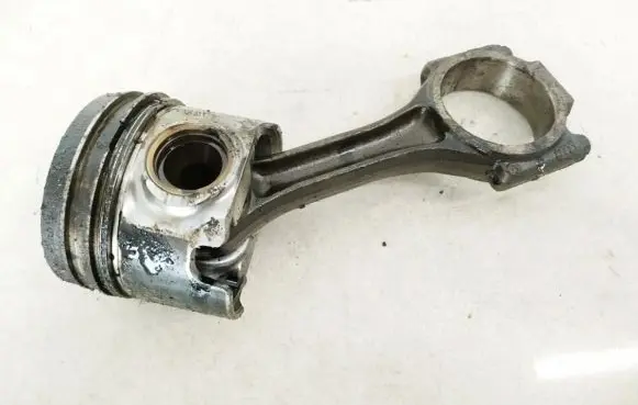 Volkswagen PASSAT B6 Piston with connecting rod 038j