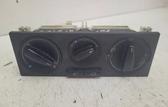 Volkswagen Golf IV Climate control unit 1J0820045F