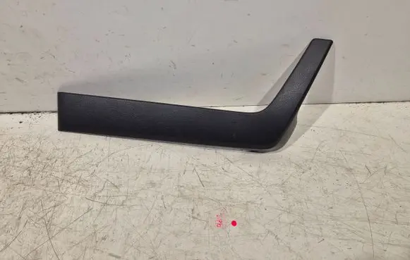 Toyota RAV 4 (XA50) Front door trim bar 