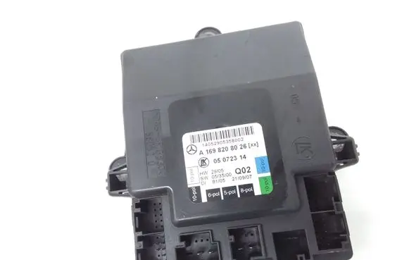 Mercedes-Benz B W245 Door control unit/module A1698208026 05072314