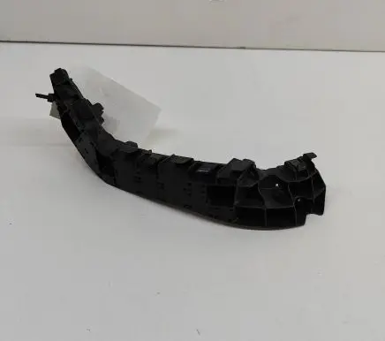 Front bumper mounting bracket