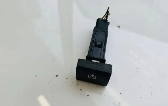 Windscreen/window heater switch