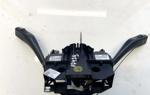 Volkswagen Golf V Indicator stalk 1K0953513G 1k0953519