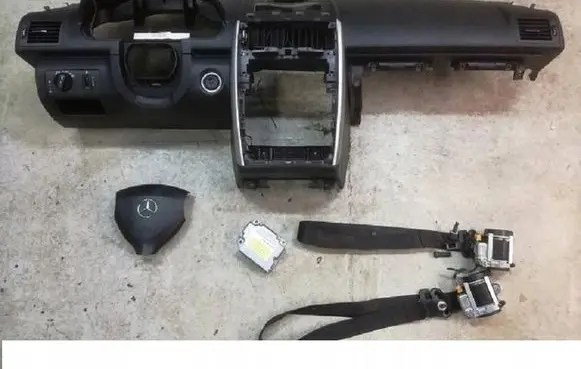 Mercedes-Benz A W169 Dashboard 