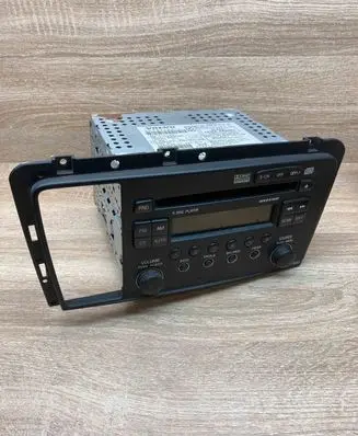 Volvo V70 Radio/CD/DVD/GPS head unit 30737709