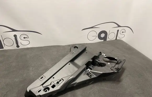 Rear bumper corner part panel trim