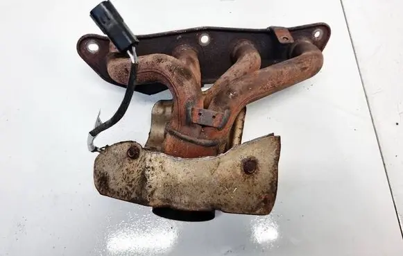 Nissan Qashqai Exhaust manifold 