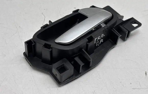 Peugeot Traveller Front door interior handle 96555516VV