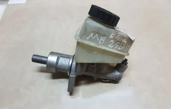 Mercedes-Benz E W210 Brake fluid reservoir 